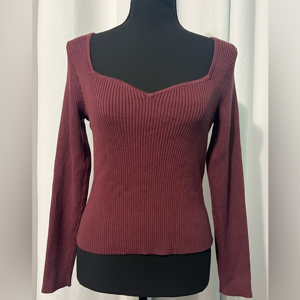 Abercrombie & Fitch sweater